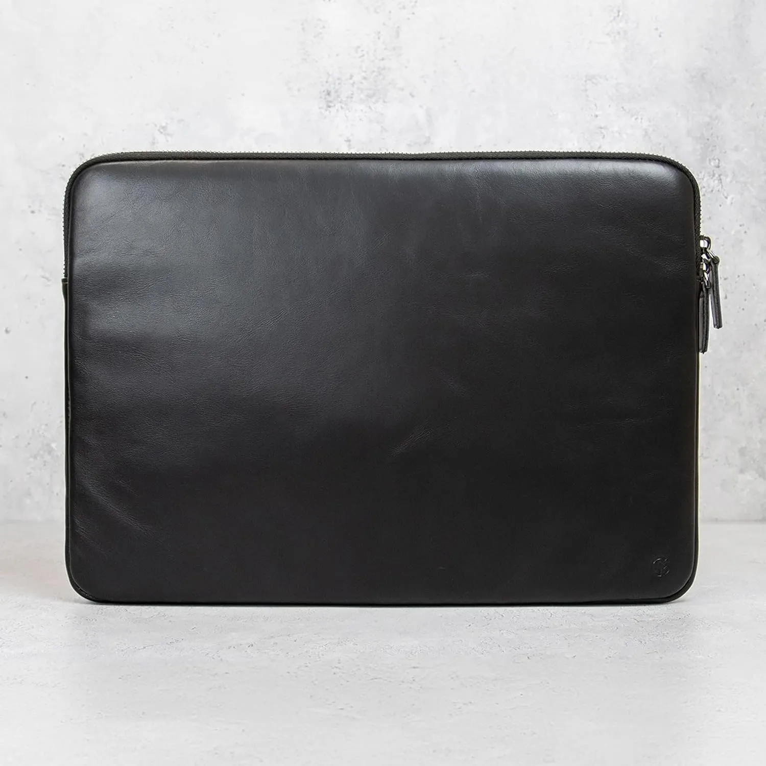 Casemade Real Leather Laptop Case/Zipped Folio Bag with Inner Pocket & Wool Lining Compatible with Apple MacBook, HP, Dell, Asus, Levovo (14 Inch - Black)