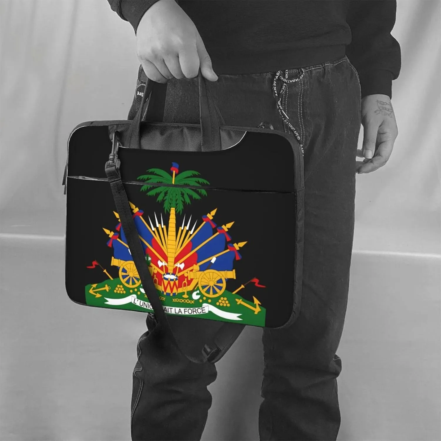 Haiti Flag Laptop Case, 15.6 inch Laptop Sleeve Durable Computer Carrying Case for Men Women