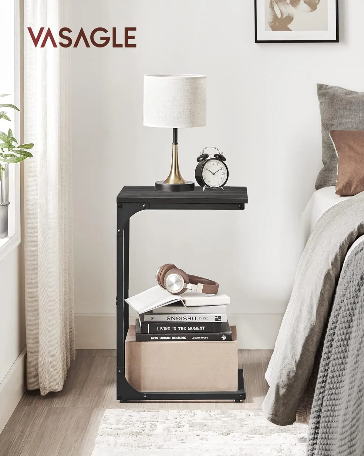 VASAGLE C-Shaped End Table, Small Side Table for Couch, Sofa Table with Metal Frame for Living Room, Bedroom, Bedside, Ebonized Oak and Black